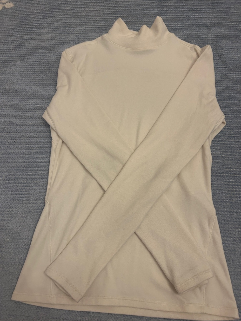 Women's Cream Turtleneck Long-Sleeve Slim Fit Sweater